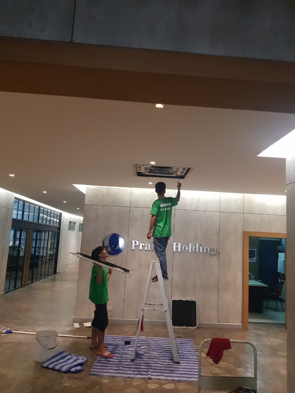 รับล้างแอร์ระบบ VRV VRF ราคาประหยัด